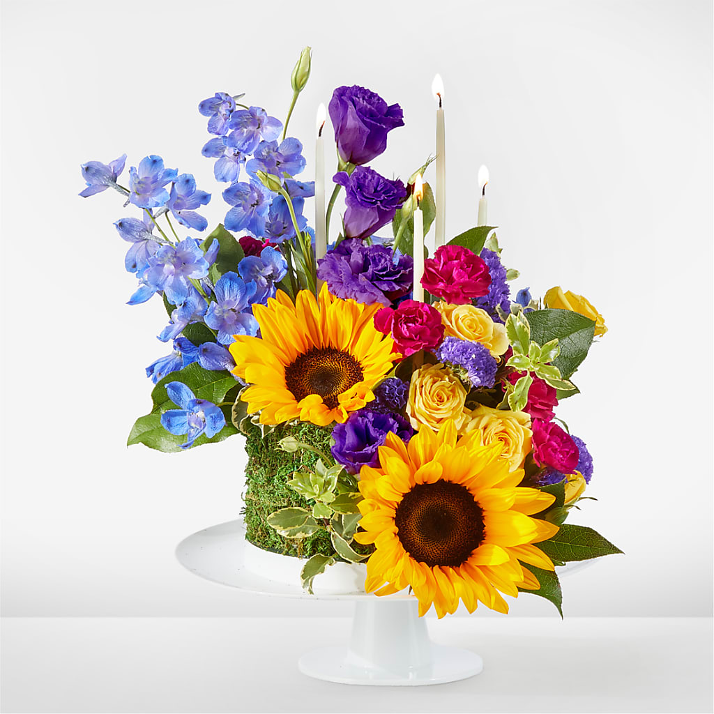 Star of the Day Floral Cake – The Bloom Centre, Houston TX